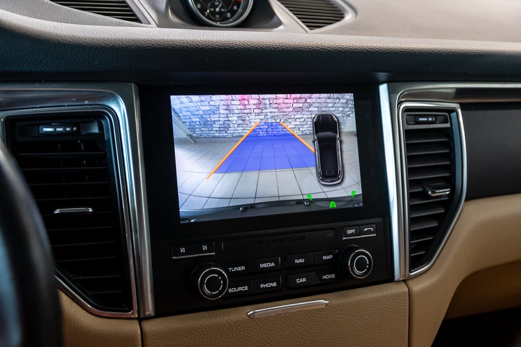 2018 Porsche Macan AWD PREMIUM PKG BOSE NAV TOIT PANO CAM in Montréal, Quebec - 25 - w1024h768px