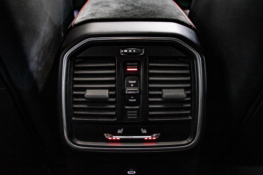 Porsche Macan GTS AWD TWIN TURBO PREMIUM PACK 375HP CAM360 NAV 2021 à Montréal, Québec - 33 - w1024h768px