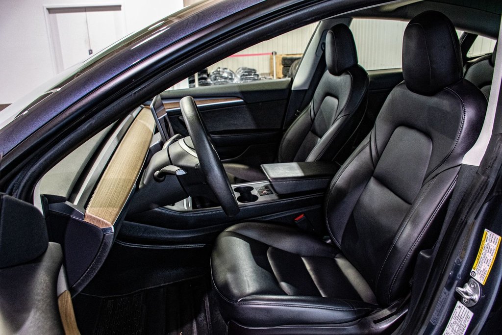 Tesla MODEL 3 STANDARD RANG PLUS CUIR TOIT PANO CAMERA 2021 à Montréal, Québec - 4 - w1024h768px