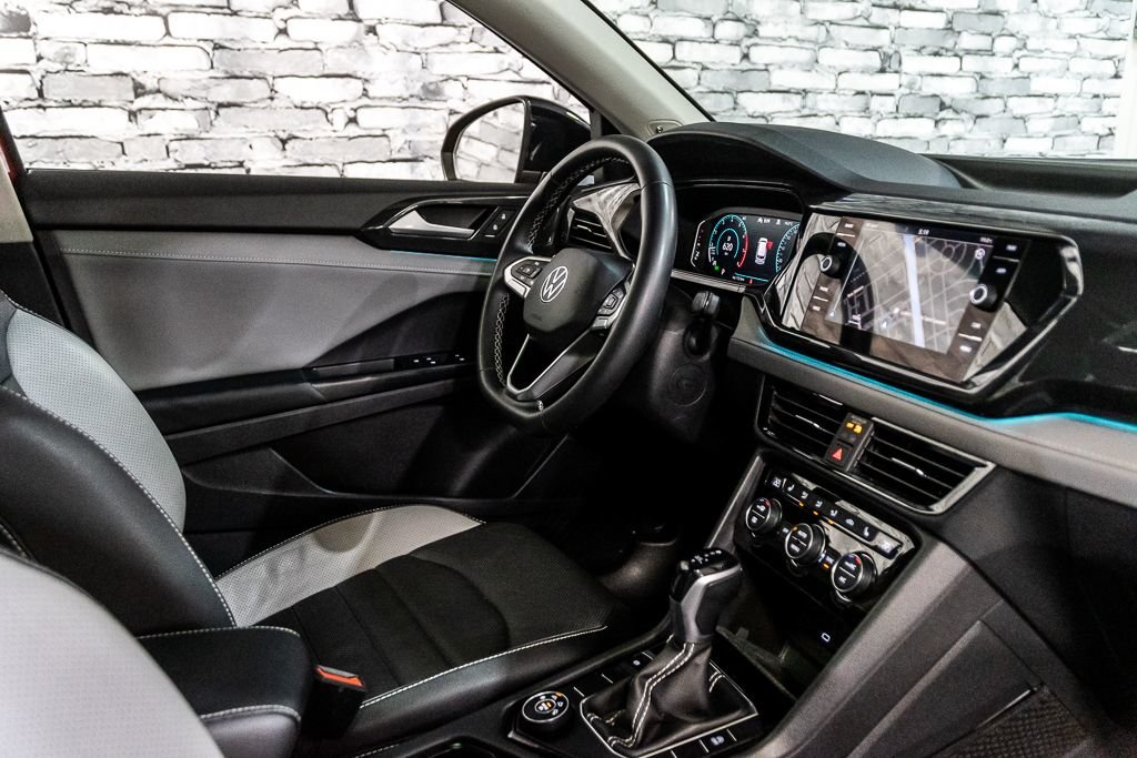 Volkswagen Taos HIGHLINE TOIT SIEGES REFREGERÉS ET CHAUFFANTS NAVI 2023 à Montréal, Québec - 18 - w1024h768px