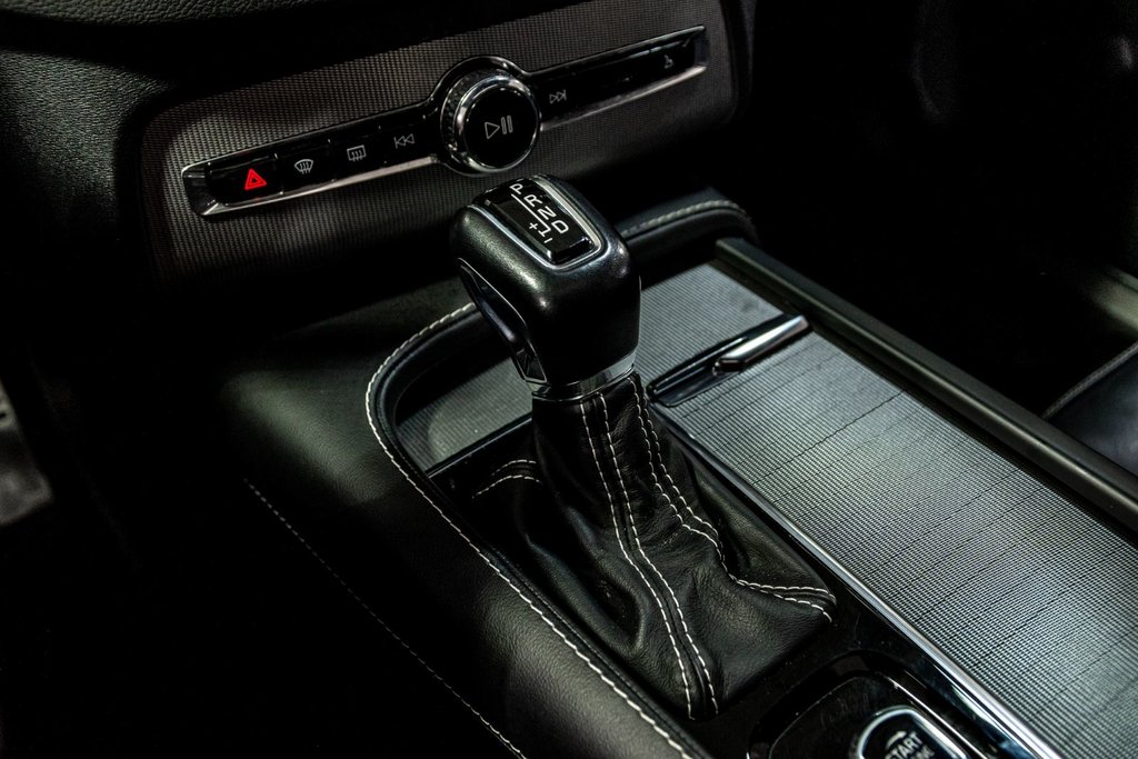 Volvo XC90 R-Design BOWERS & WILKINS POLESTAR 7 PASSAGERS 2022 à Montréal, Québec - 28 - w1024h768px