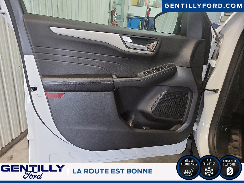 2021 Ford Escape SE Hybrid in Bécancour (Gentilly Sector), Quebec - 11 - w1024h768px