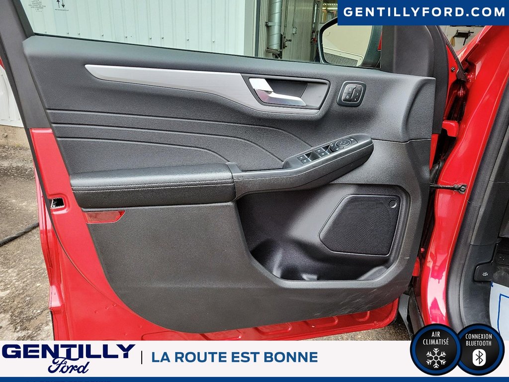 Ford Escape Platinum 2024 à Bécancour (Secteur Gentilly), Québec - 10 - w1024h768px