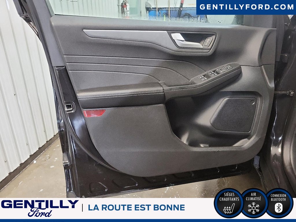 2025 Ford Escape PHEV in Bécancour (Gentilly Sector), Quebec - 11 - w1024h768px