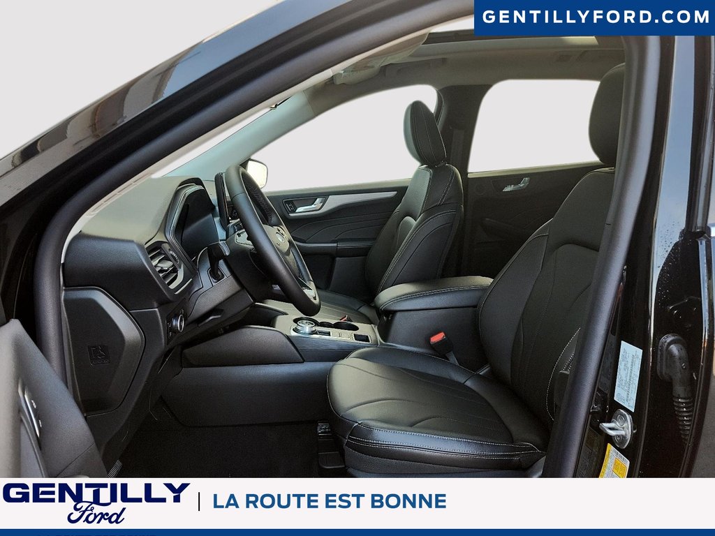 2025 Ford Escape PHEV in Bécancour (Gentilly Sector), Quebec - 8 - w1024h768px