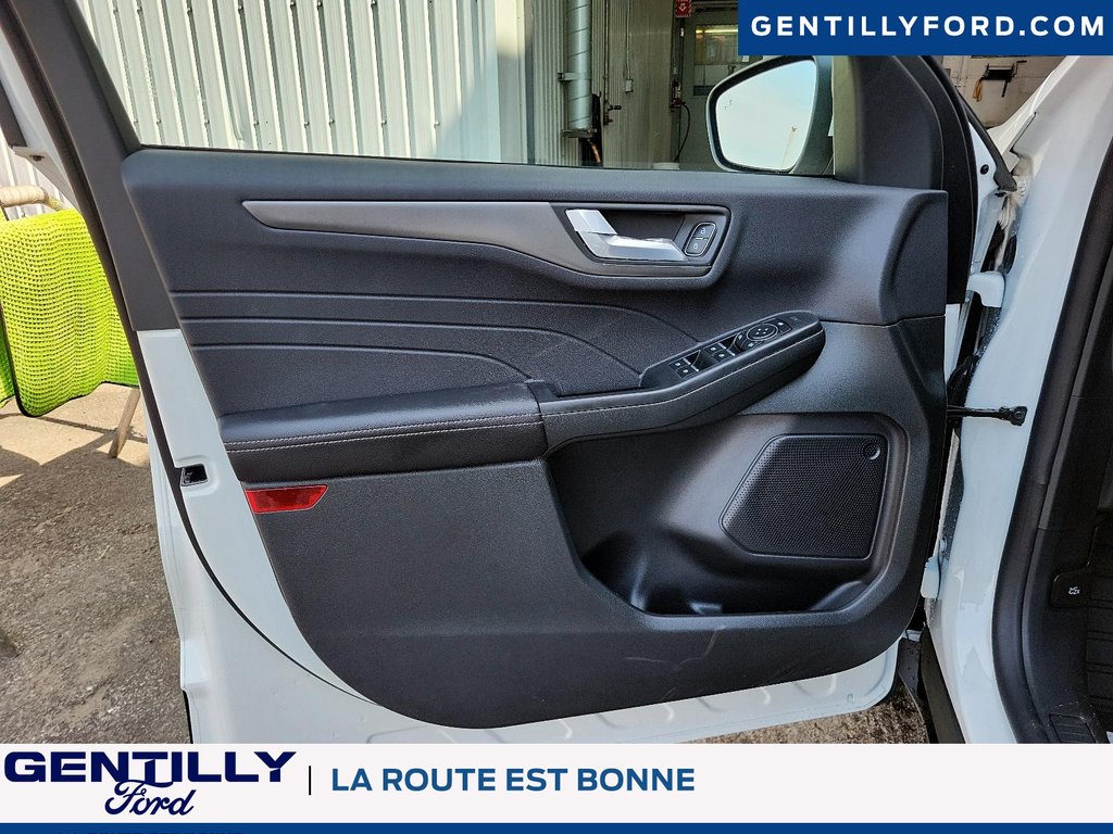 Ford Escape PHEV 2025 à Bécancour (Secteur Gentilly), Québec - 10 - w1024h768px