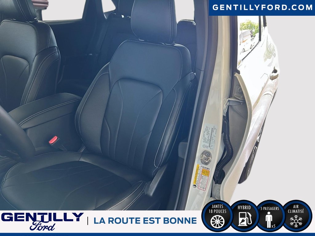 2025 Ford Escape PHEV in Bécancour (Gentilly Sector), Quebec - 8 - w1024h768px