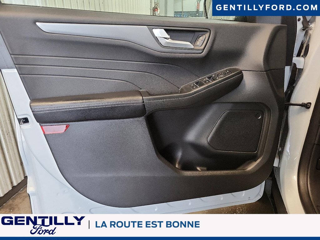 Ford Escape PHEV 2025 à Bécancour (Secteur Gentilly), Québec - 11 - w1024h768px