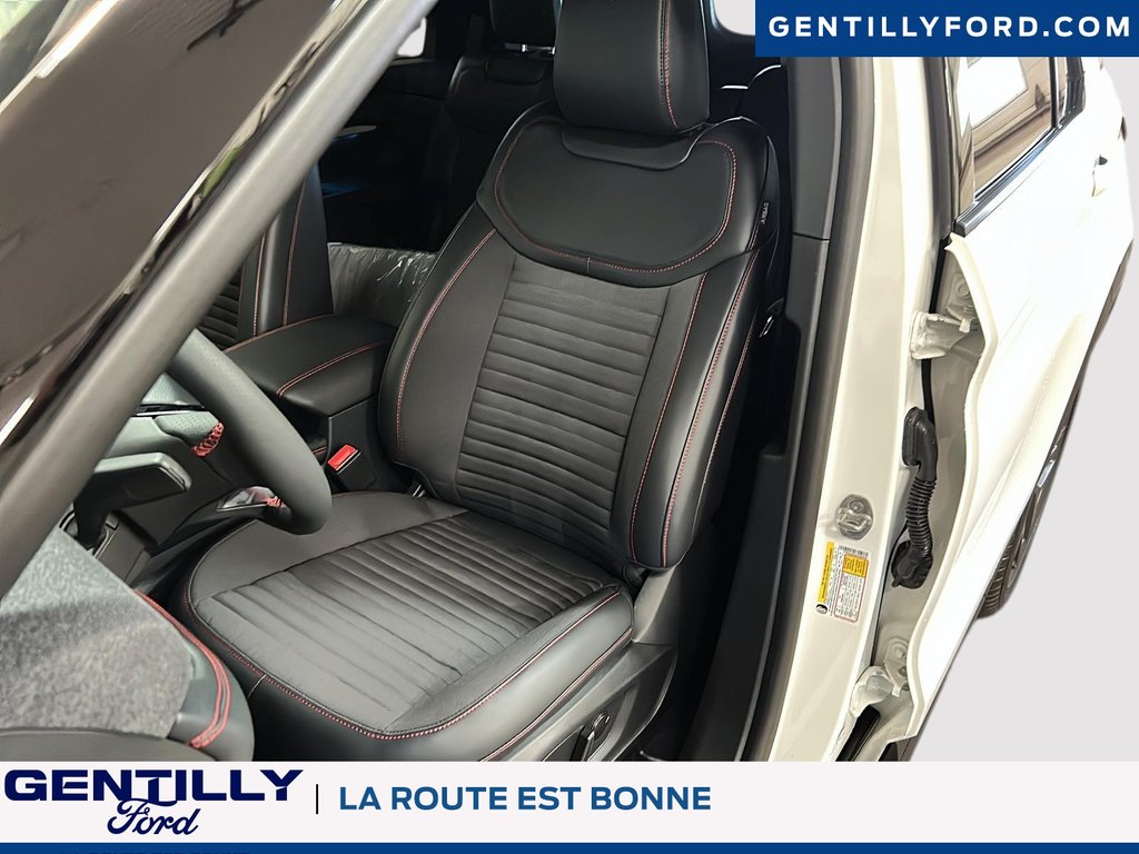 2025 Ford Explorer ST-Line in Bécancour (Gentilly Sector), Quebec - 9 - w1024h768px