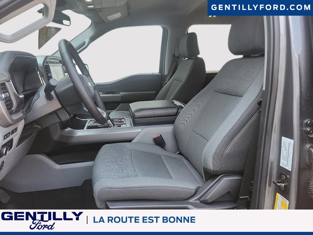 2024 Ford F-150 Lightning XLT in Bécancour (Gentilly Sector), Quebec - 9 - w1024h768px