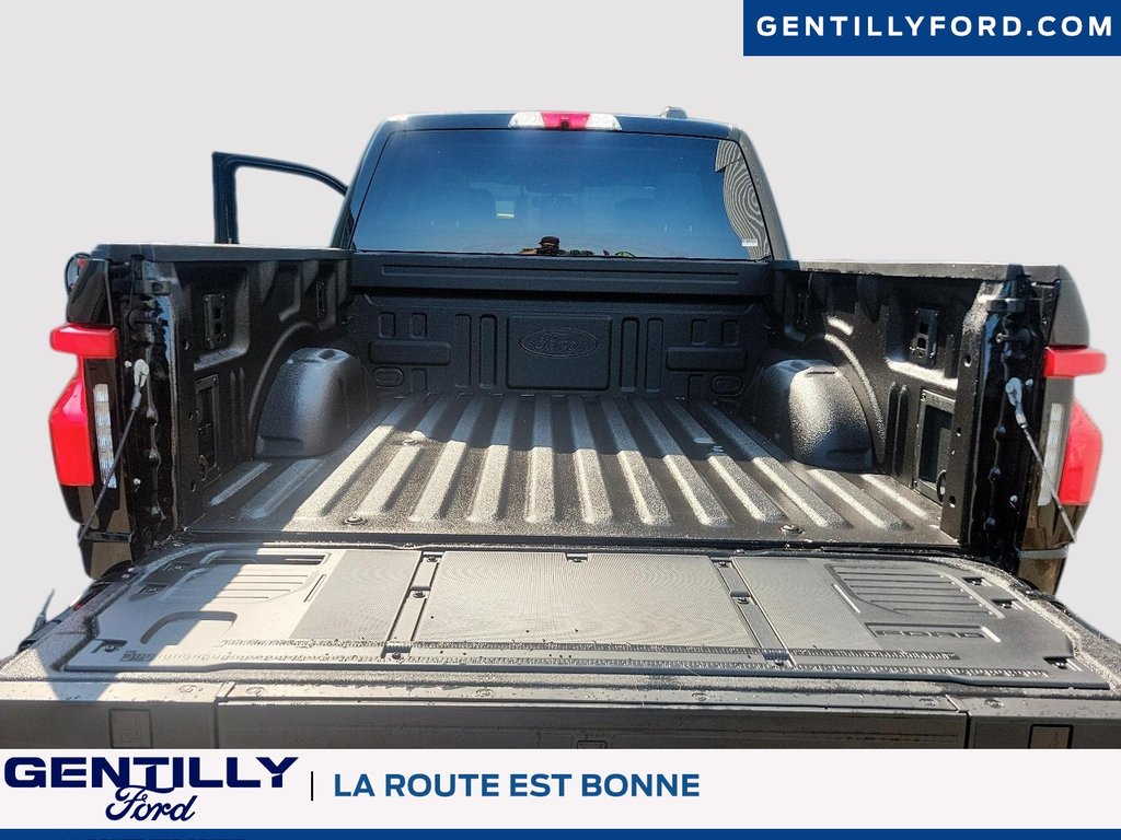 2025 Ford F-150 Lightning Flash in Bécancour (Gentilly Sector), Quebec - 16 - w1024h768px