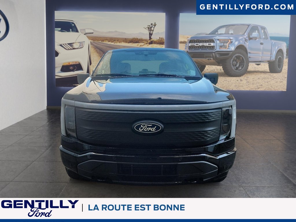 2025 Ford F-150 Lightning Flash in Bécancour (Gentilly Sector), Quebec - 2 - w1024h768px