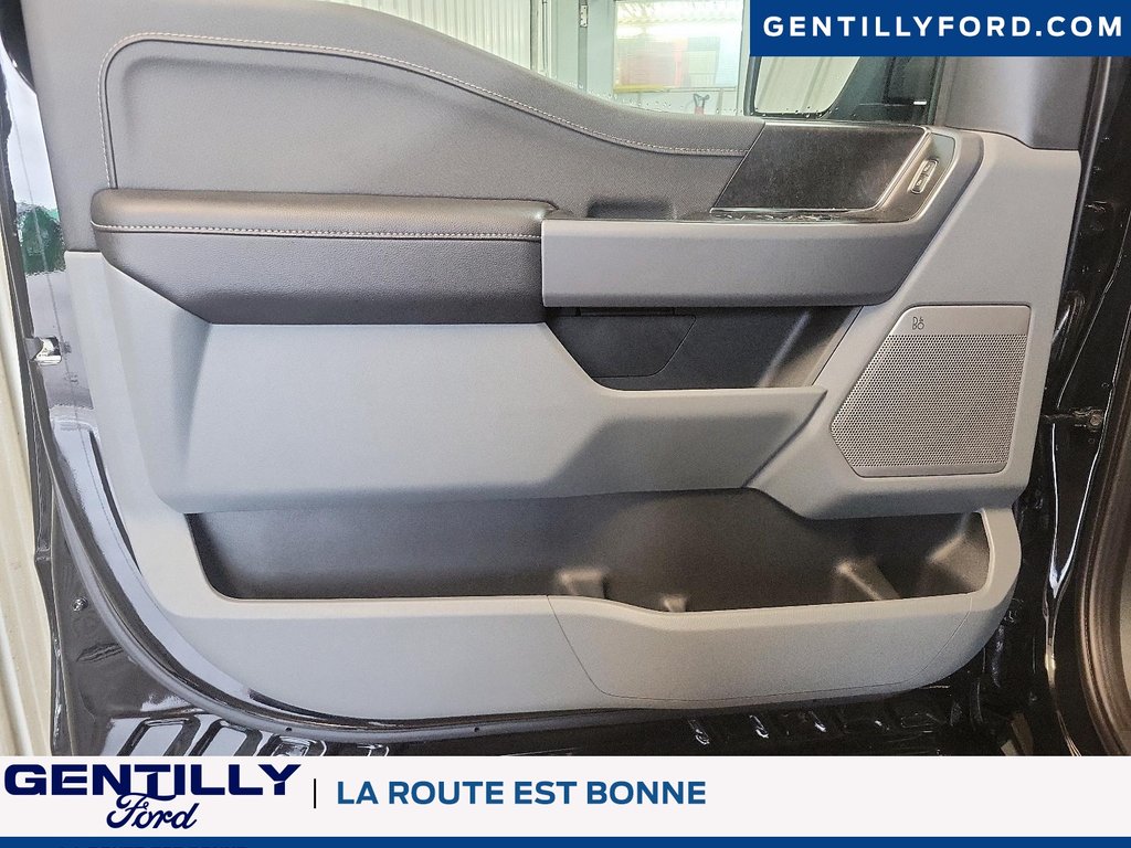 Ford F-150 Lightning Flash 2025 à Bécancour (Secteur Gentilly), Québec - 11 - w1024h768px