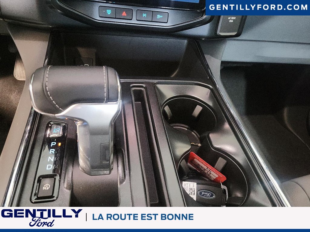 Ford F-150 Lightning Flash 2025 à Bécancour (Secteur Gentilly), Québec - 15 - w1024h768px