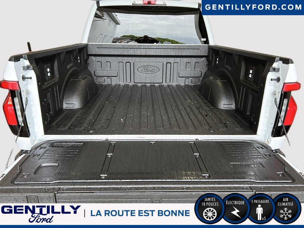 2025 Ford F-150 Lightning XLT in Bécancour (Gentilly Sector), Quebec - 15 - w1024h768px