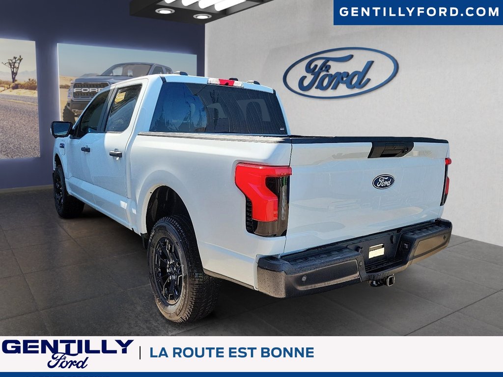 2025 Ford F-150 Lightning Pro in Bécancour (Gentilly Sector), Quebec - 4 - w1024h768px
