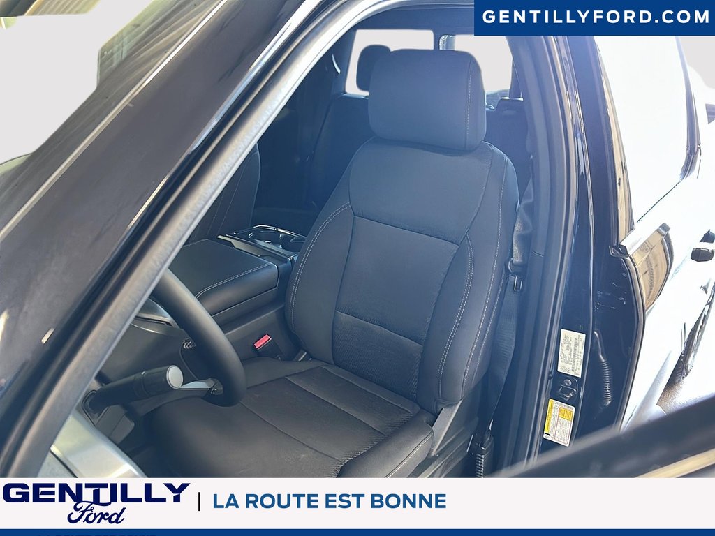 2025 Ford F-150 XLT in Bécancour (Gentilly Sector), Quebec - 9 - w1024h768px