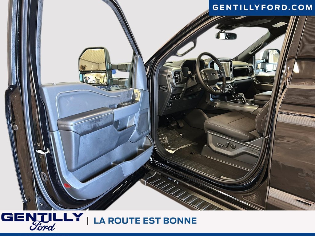 2025 Ford F-150 XLT in Bécancour (Gentilly Sector), Quebec - 11 - w1024h768px