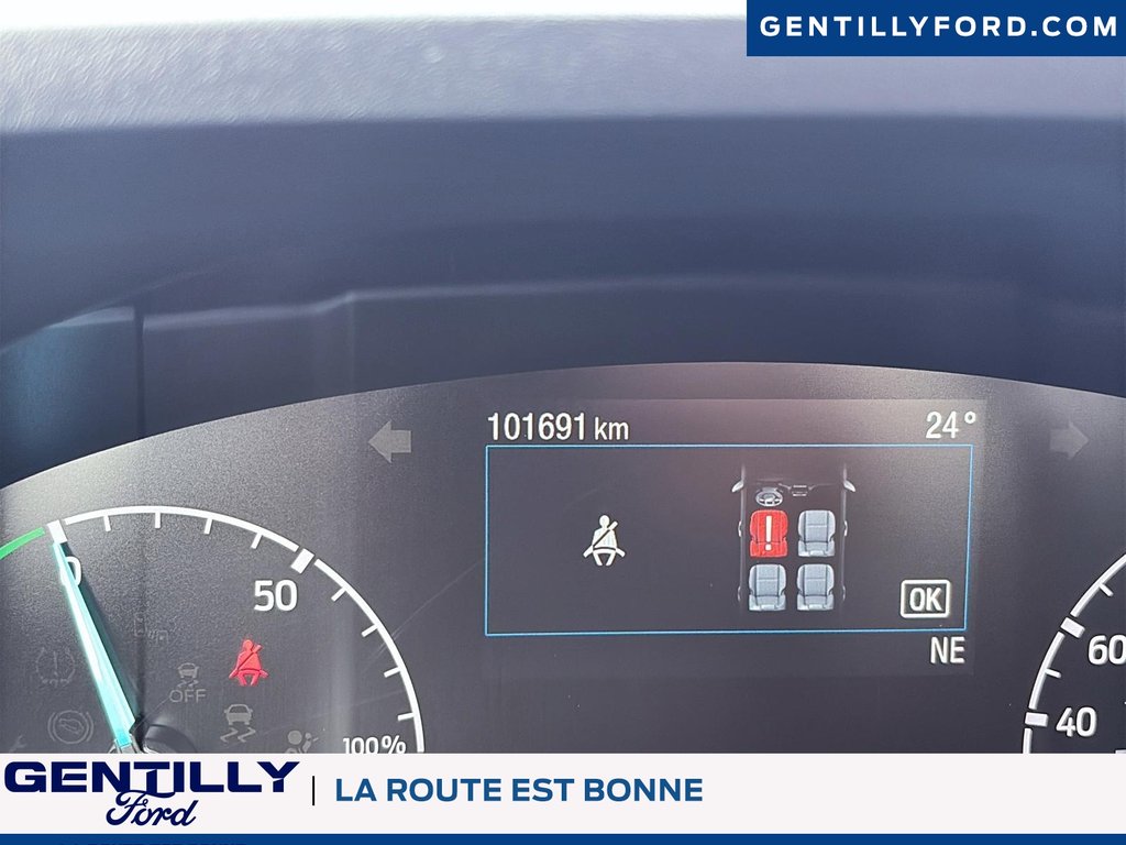 2022 Ford Maverick in Bécancour (Gentilly Sector), Quebec - 13 - w1024h768px