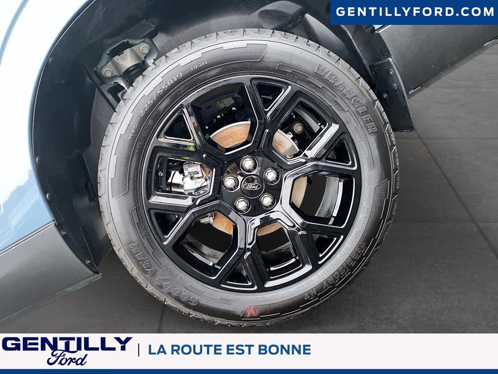 2025 Ford Maverick XLT in Bécancour (Gentilly Sector), Quebec - 7 - w1024h768px