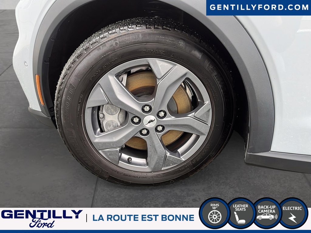 Ford Mustang Mach-E Select 2023 à Bécancour (Secteur Gentilly), Québec - 7 - w1024h768px