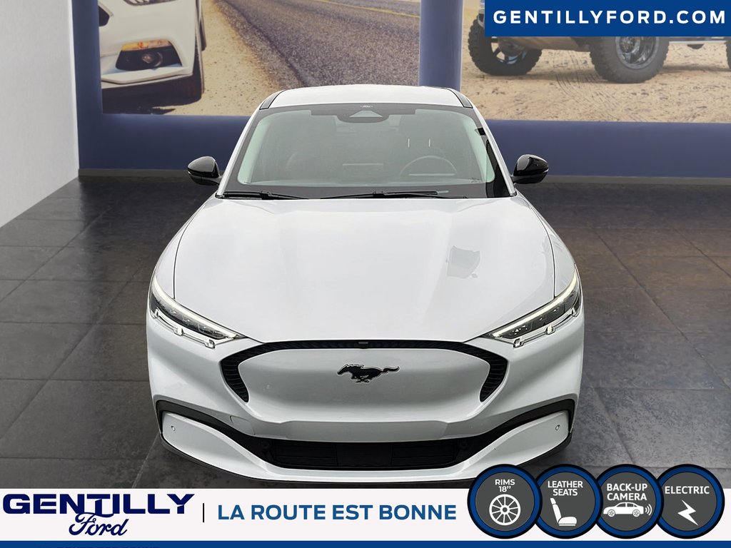 Ford Mustang Mach-E Select 2023 à Bécancour (Secteur Gentilly), Québec - 2 - w1024h768px