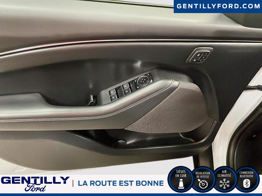 2023 Ford Mustang Mach-E Select in Bécancour (Gentilly Sector), Quebec - 10 - w1024h768px
