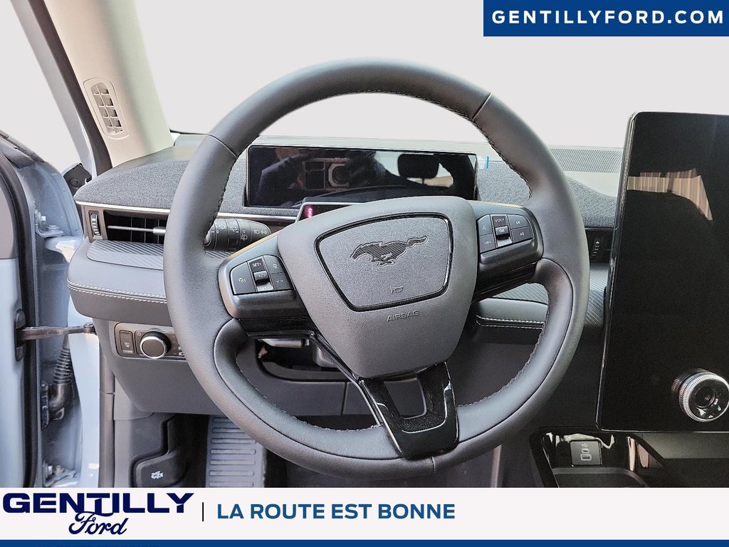 2025 Ford Mustang Mach-E Premium in Bécancour (Gentilly Sector), Quebec - 11 - w1024h768px