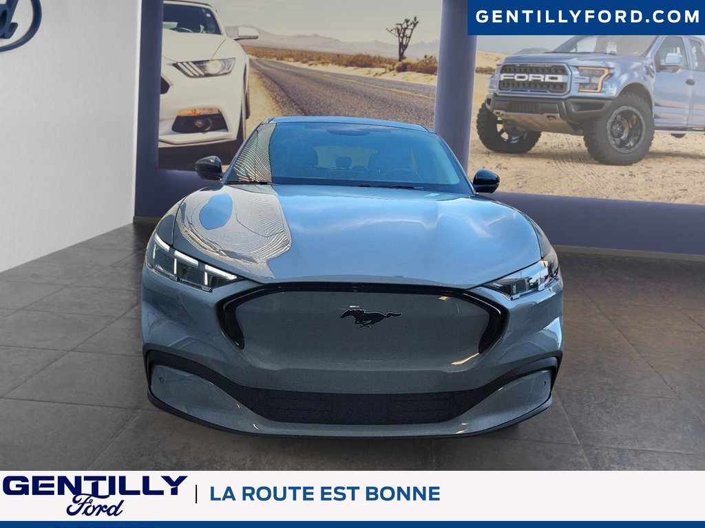 2025 Ford Mustang Mach-E Premium in Bécancour (Gentilly Sector), Quebec - 2 - w1024h768px