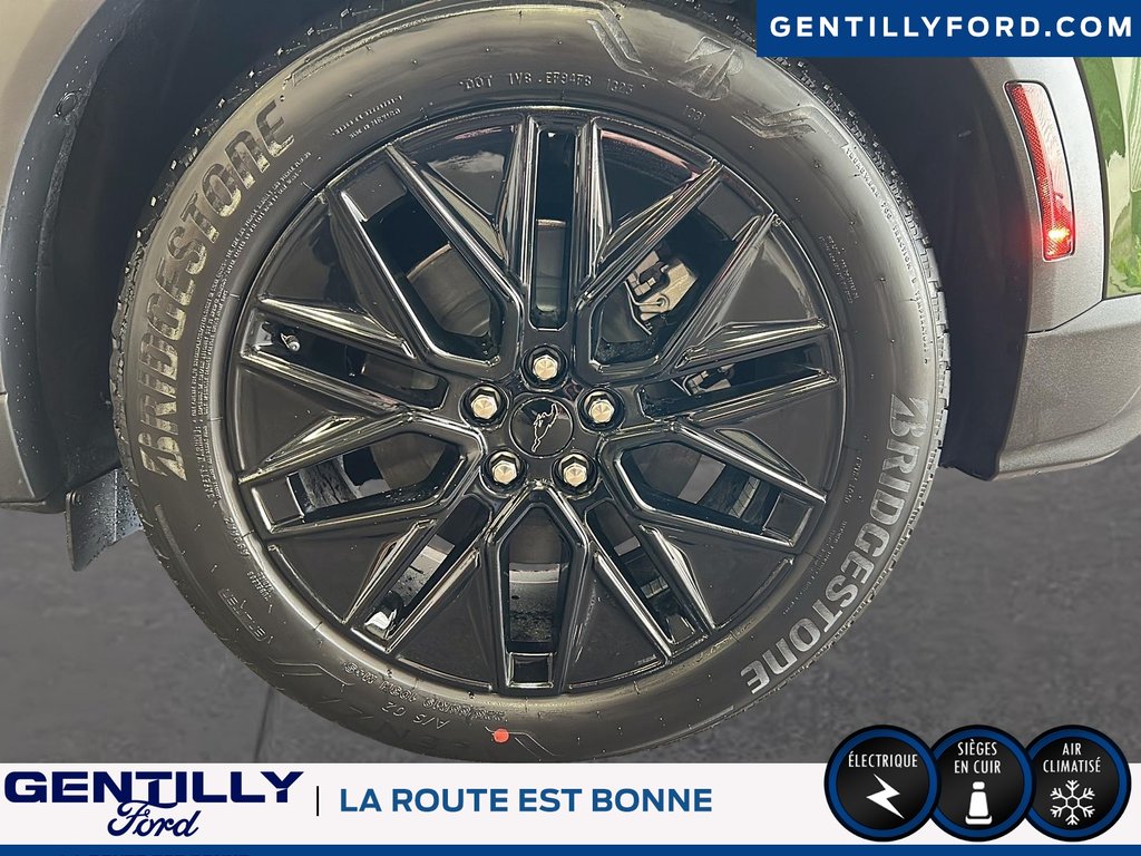 2025 Ford Mustang Mach-E Select in Bécancour (Gentilly Sector), Quebec - 7 - w1024h768px
