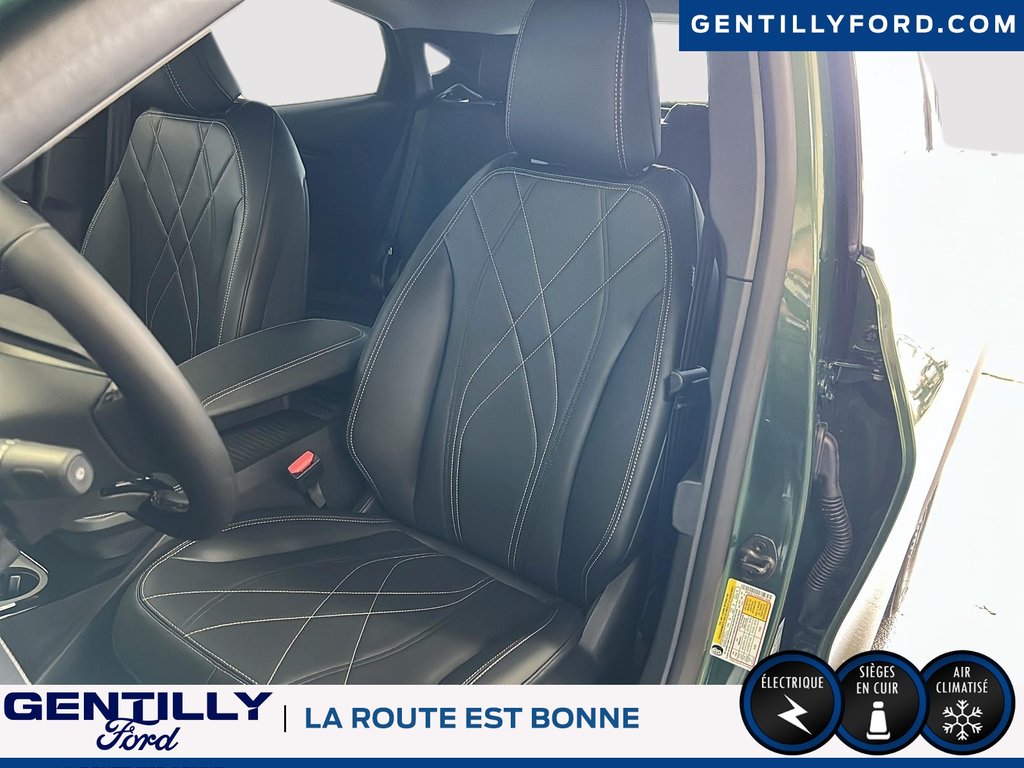 2025 Ford Mustang Mach-E Select in Bécancour (Gentilly Sector), Quebec - 8 - w1024h768px