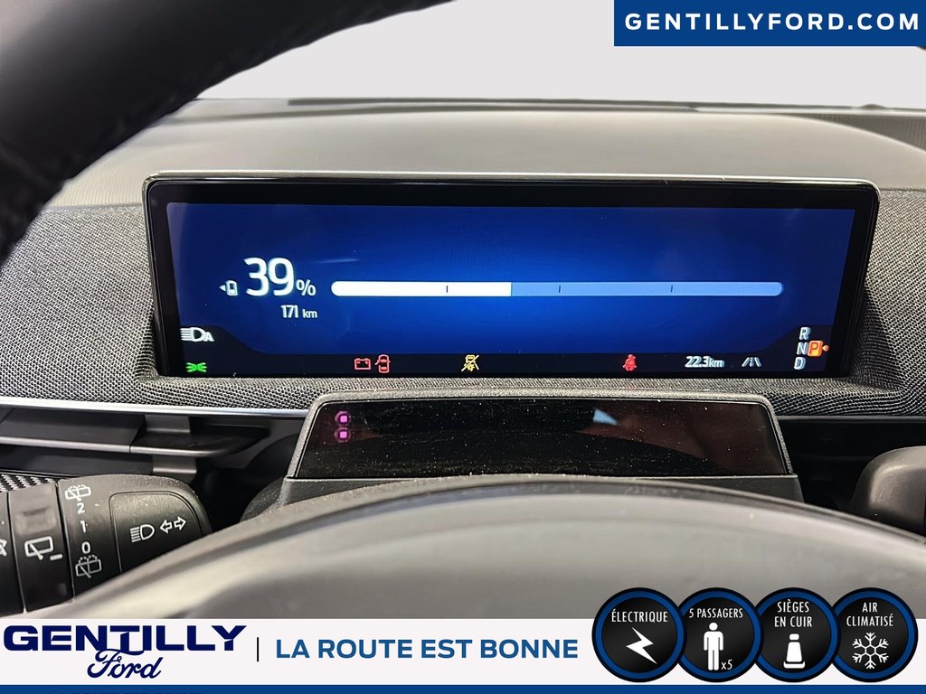 2025 Ford Mustang Mach-E Premium in Bécancour (Gentilly Sector), Quebec - 12 - w1024h768px