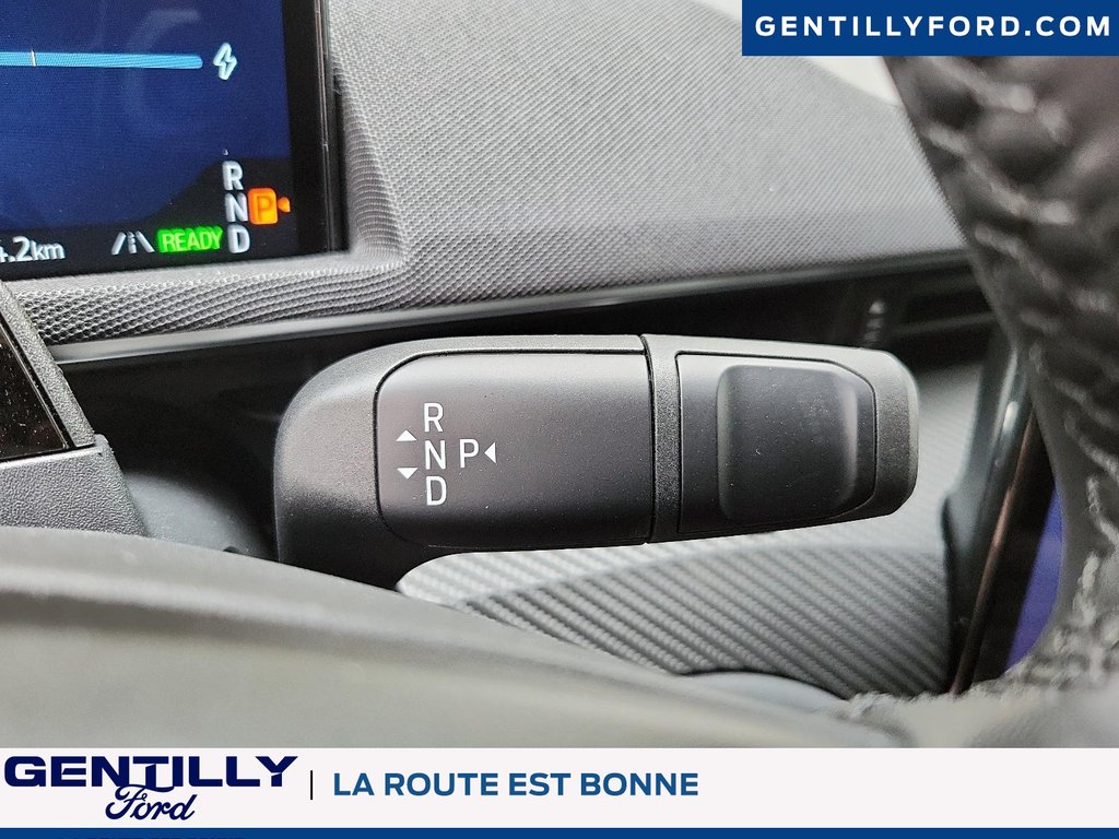 2025 Ford Mustang Mach-E Select in Bécancour (Gentilly Sector), Quebec - 14 - w1024h768px