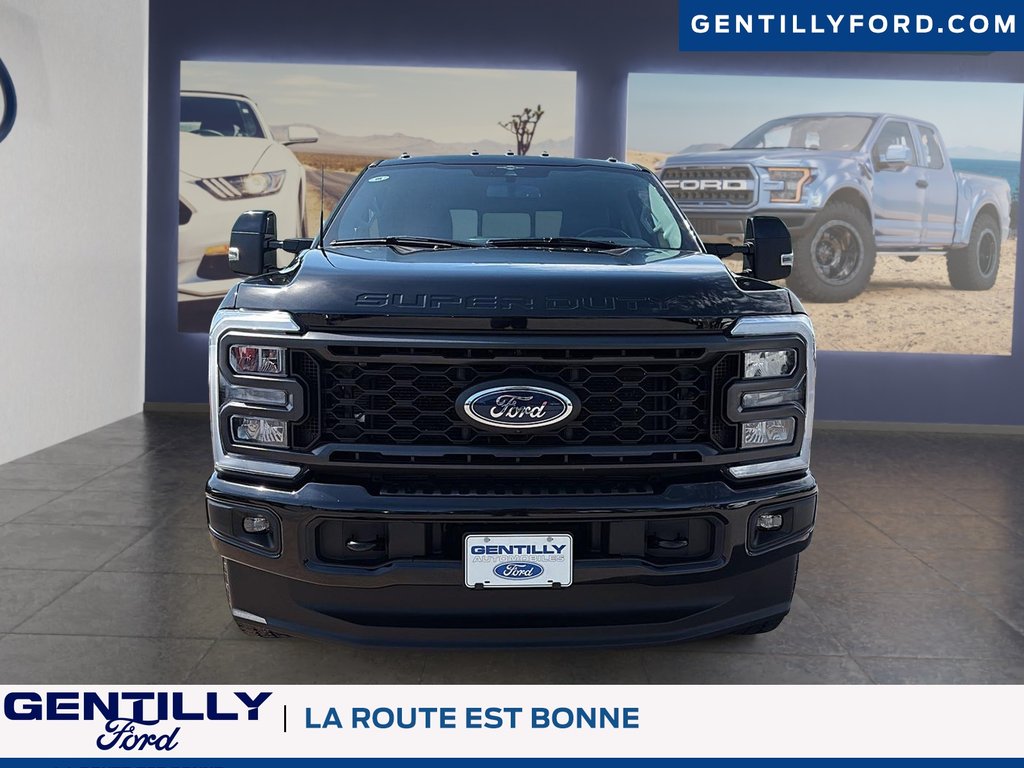 2023 Ford Super Duty F-250 SRW in Bécancour (Gentilly Sector), Quebec - 2 - w1024h768px