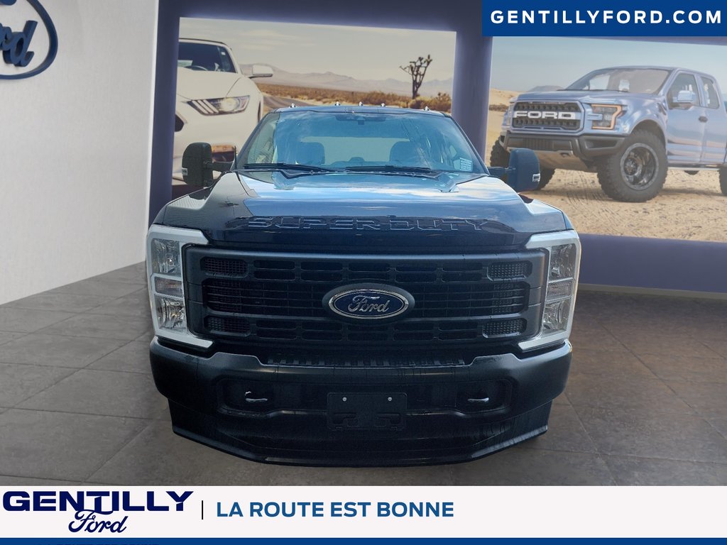 Ford Super Duty F-250 SRW XL 2025 à Bécancour (Secteur Gentilly), Québec - 2 - w1024h768px