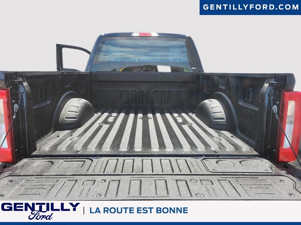 Ford Super Duty F-250 SRW XL 2025 à Bécancour (Secteur Gentilly), Québec - 15 - w1024h768px