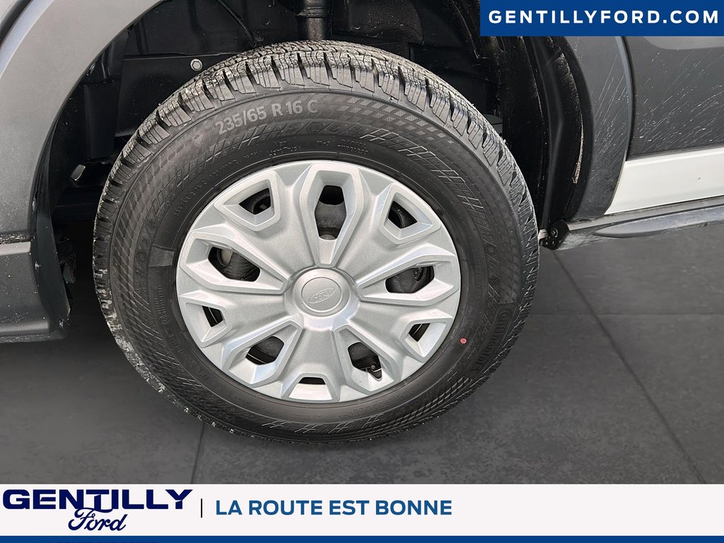 2024 Ford Transit Cargo Van in Bécancour (Gentilly Sector), Quebec - 6 - w1024h768px