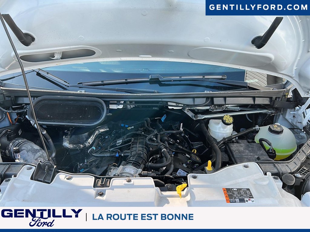 2024 Ford Transit Cargo Van in Bécancour (Gentilly Sector), Quebec - 7 - w1024h768px