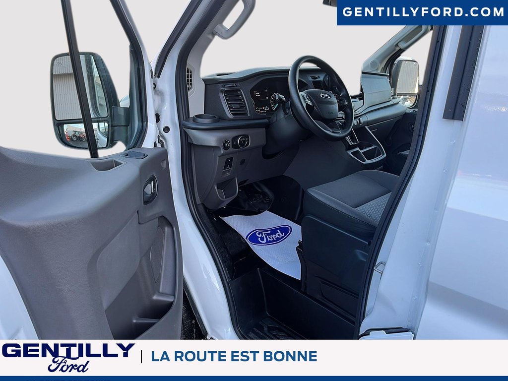 Ford Transit Cargo Van  2024 à Bécancour (Secteur Gentilly), Québec - 10 - w1024h768px
