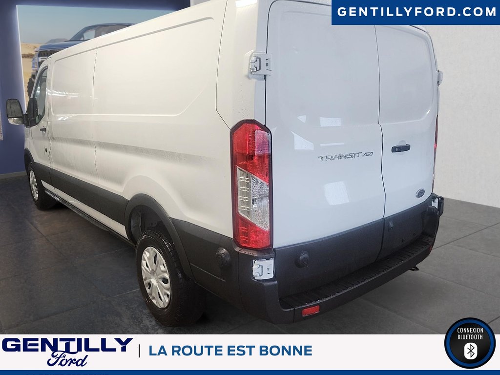 Ford Transit Cargo Van  2025 à Bécancour (Secteur Gentilly), Québec - 8 - w1024h768px