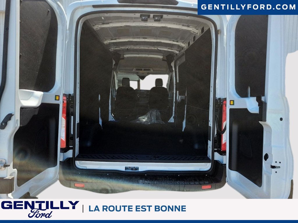 Ford Transit Cargo Van  2025 à Bécancour (Secteur Gentilly), Québec - 9 - w1024h768px