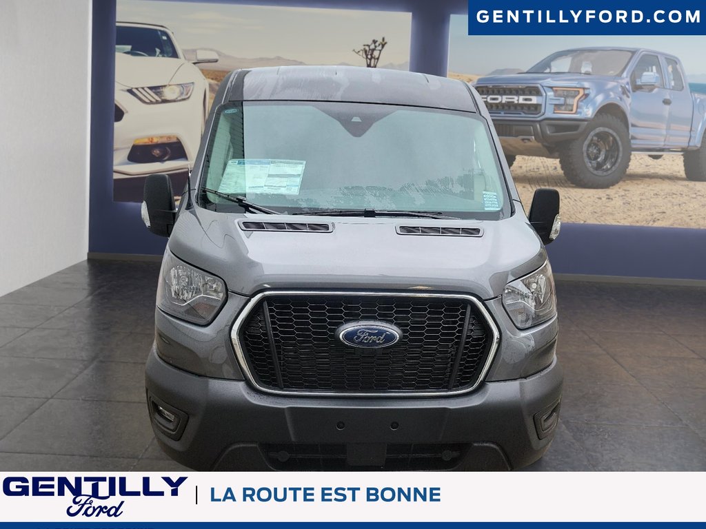 2025 Ford Transit Cargo Van in Bécancour (Gentilly Sector), Quebec - 2 - w1024h768px