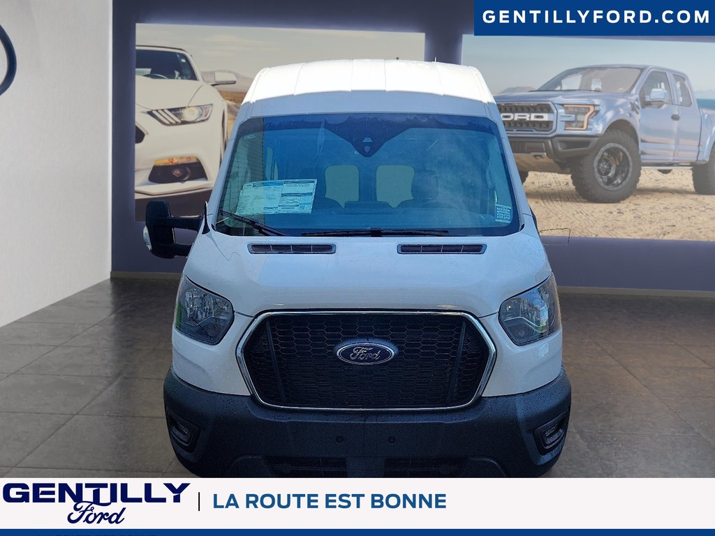 2025 Ford Transit Cargo Van in Bécancour (Gentilly Sector), Quebec - 2 - w1024h768px