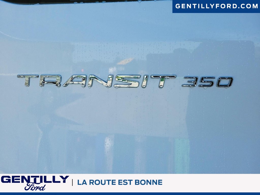 2025 Ford Transit Cargo Van in Bécancour (Gentilly Sector), Quebec - 5 - w1024h768px