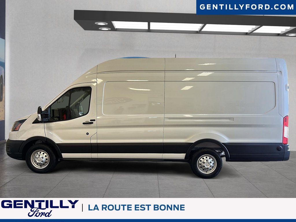 2025 Ford Transit Cargo Van in Bécancour (Gentilly Sector), Quebec - 5 - w1024h768px