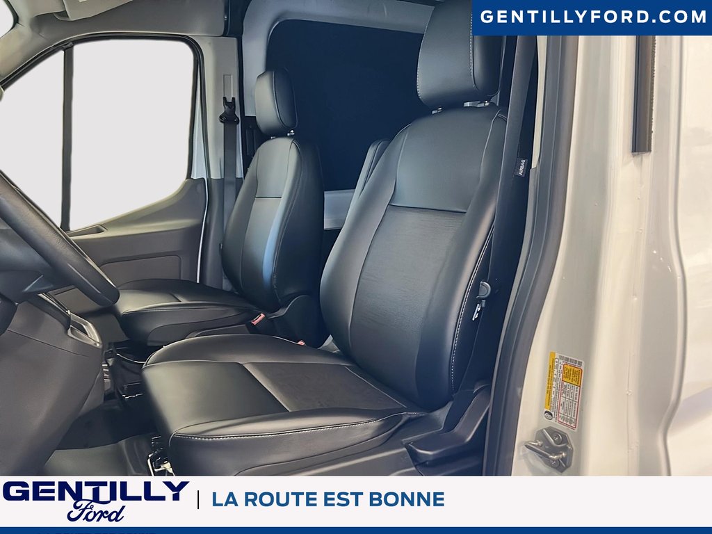 2025 Ford Transit Cargo Van in Bécancour (Gentilly Sector), Quebec - 8 - w1024h768px