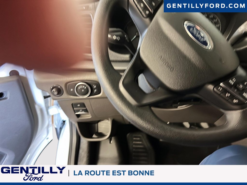 2025 Ford Transit Cargo Van in Bécancour (Gentilly Sector), Quebec - 11 - w1024h768px