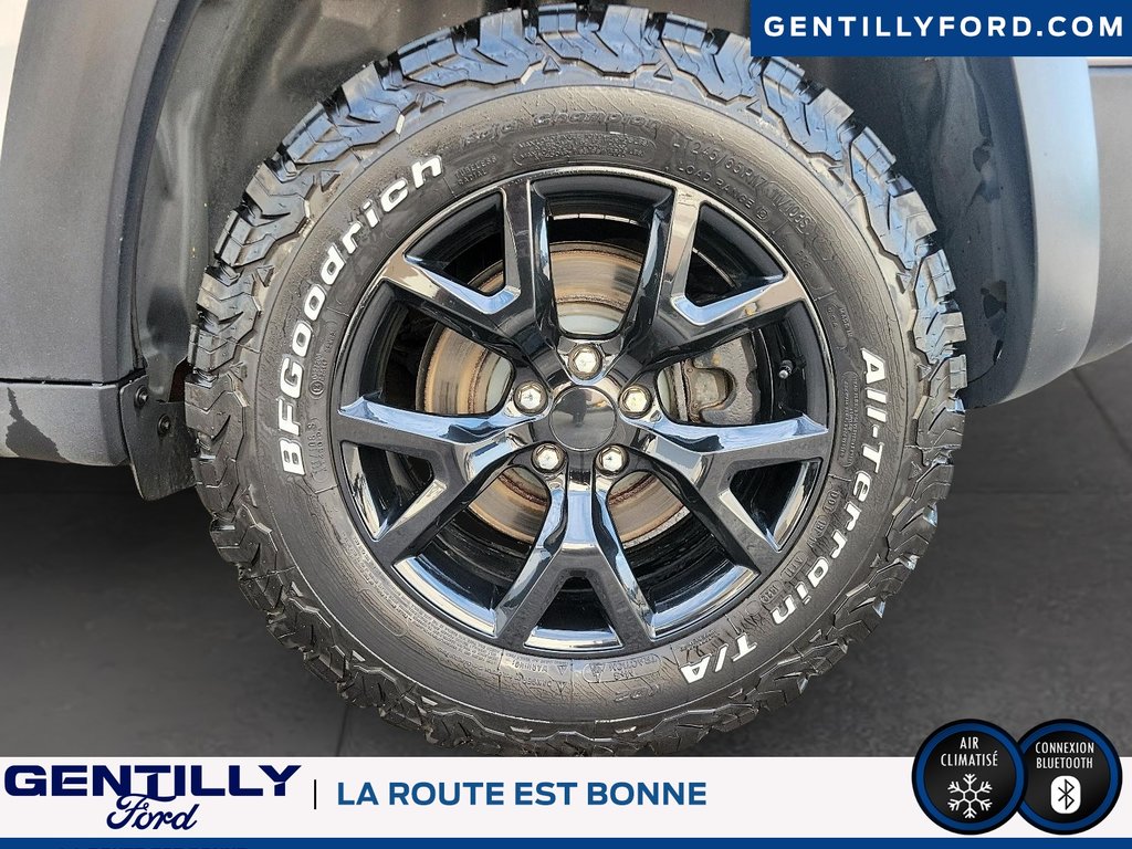 2017 Jeep Cherokee Trailhawk in Bécancour (Gentilly Sector), Quebec - 7 - w1024h768px