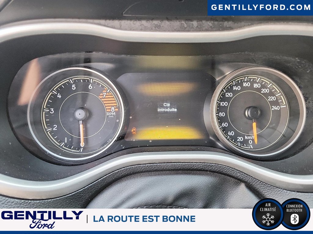 2017 Jeep Cherokee Trailhawk in Bécancour (Gentilly Sector), Quebec - 13 - w1024h768px