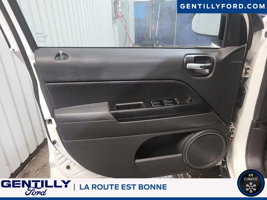 Jeep Compass Sport 2012 à Bécancour (Secteur Gentilly), Québec - 11 - w1024h768px